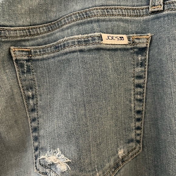Joe’s Boyfriend Slim Ankle Distressed Jeans 24 - Picture 5 of 7